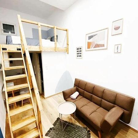 Velestinou Private Maisonette Leilighet Athen Eksteriør bilde