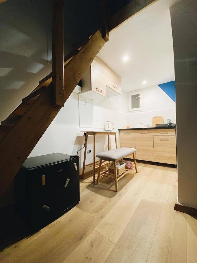 Velestinou Private Maisonette Leilighet Athen Eksteriør bilde
